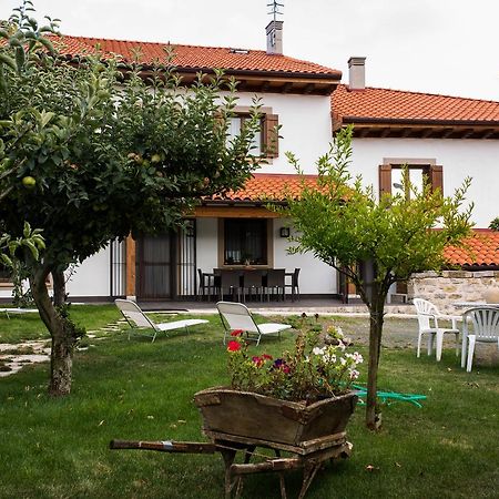 Penzion Casa De La Cadena Asiáin Exteriér fotografie